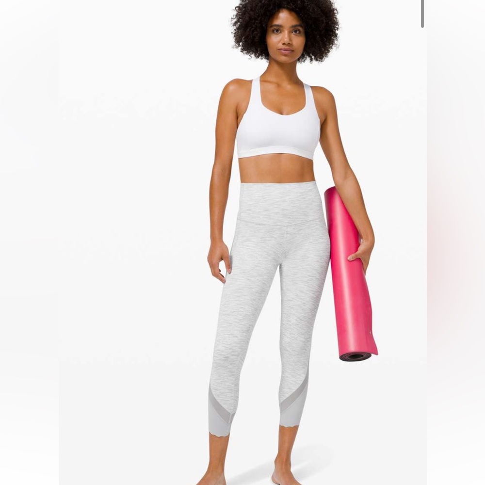 Lululemon Wunder Under 23” Crop